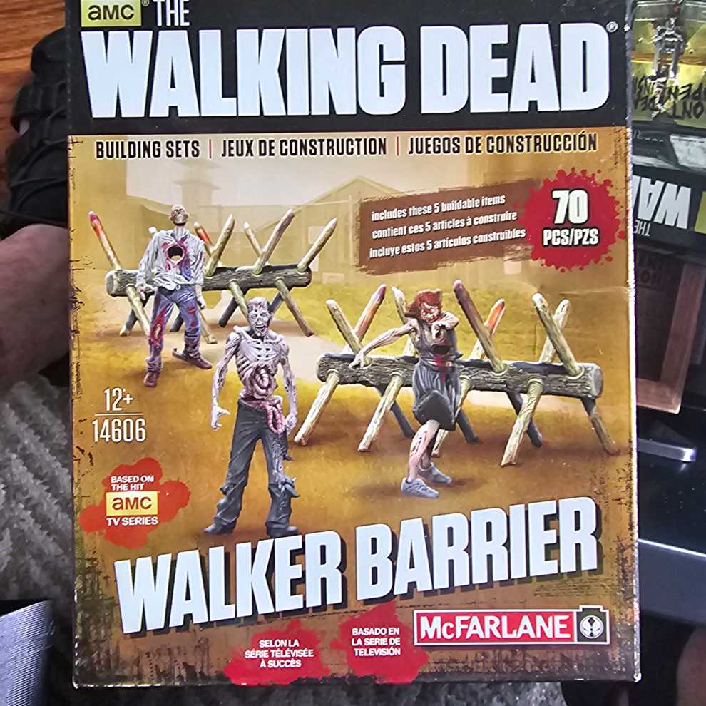 Mcfarlane Walking Dead Tv Walker Barrier Building Set  action figure collectible [Barcode 787926146066] - Main Image 2