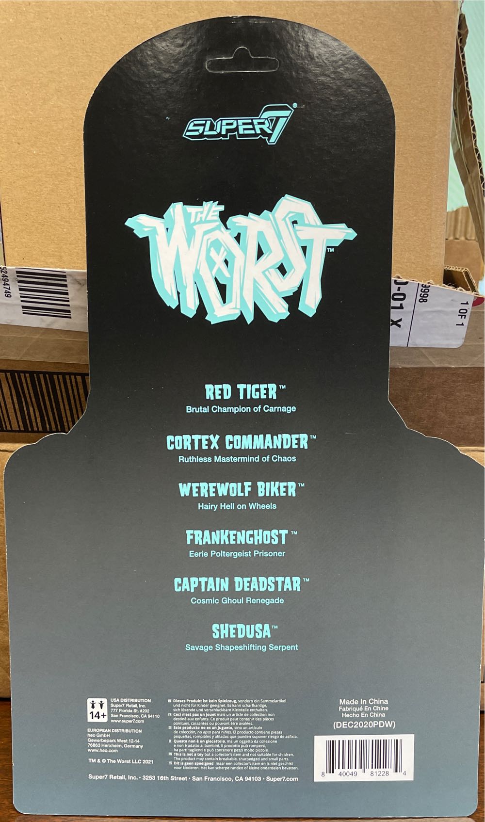 Cortex Commander GID The Worst Tall Card - Super 7 action figure collectible [Barcode 840049812284] - Main Image 2