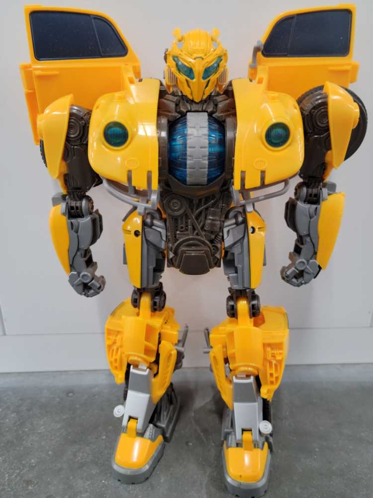 Bumblebee (Power Charge) - Hasbro (Bumblebee Movie) action figure collectible - Main Image 2