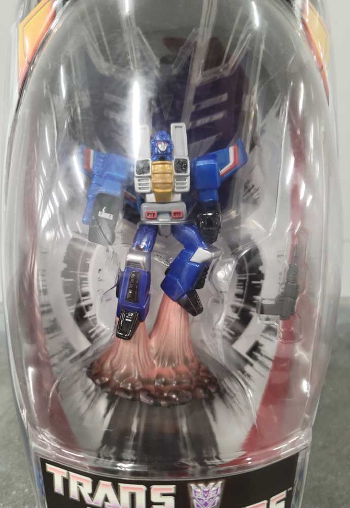 Thundercracker Carded - Galoob (Titanium 3”) action figure collectible - Main Image 2