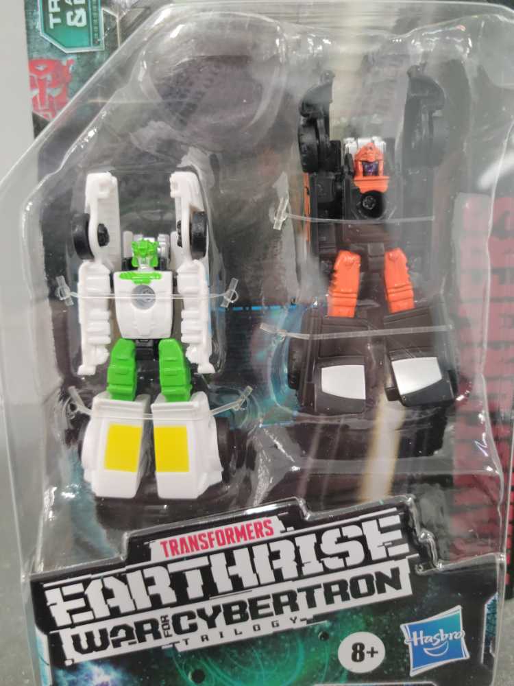 Trip Up And Daddy O - Hasbro (Transformers Earthrise) action figure collectible - Main Image 2