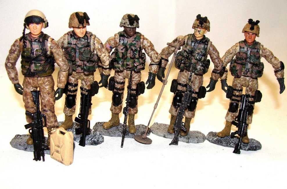 Bravo Team - Us Army & Us Marine Figures  - Unimax (Military) action figure collectible [Barcode 018876730006] - Main Image 2