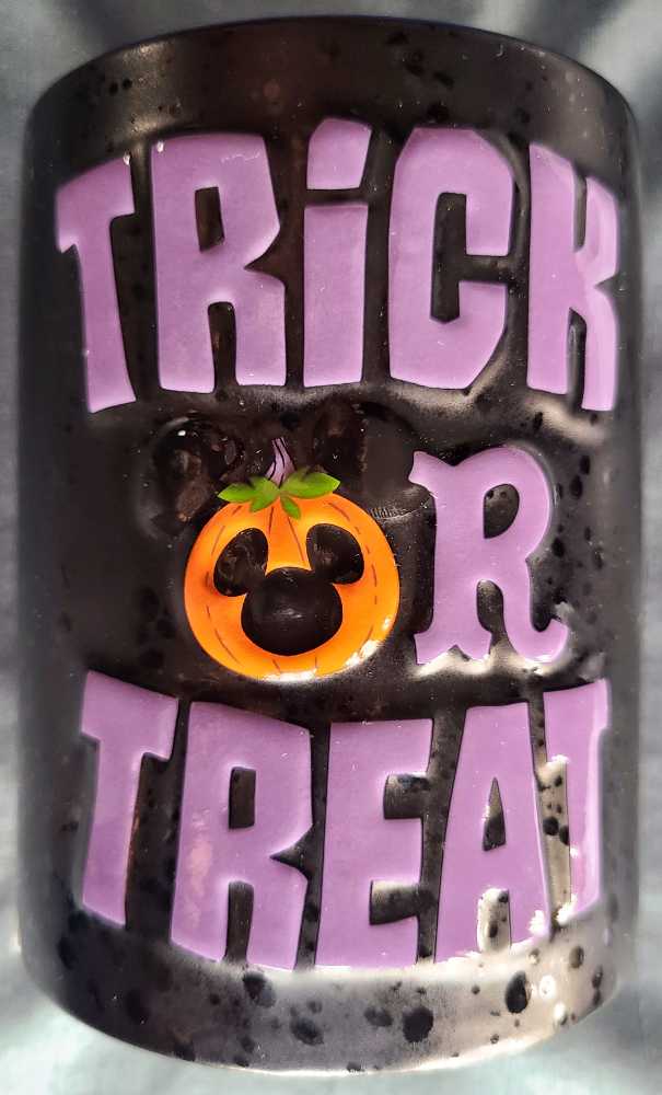 CANDLE: Halloween Disney Mickey and Minnie Mouse Ghost - Pumpkin Spice  2021 - Disney Store (Halloween Candles) action figure collectible [Barcode 465064730476] - Main Image 2