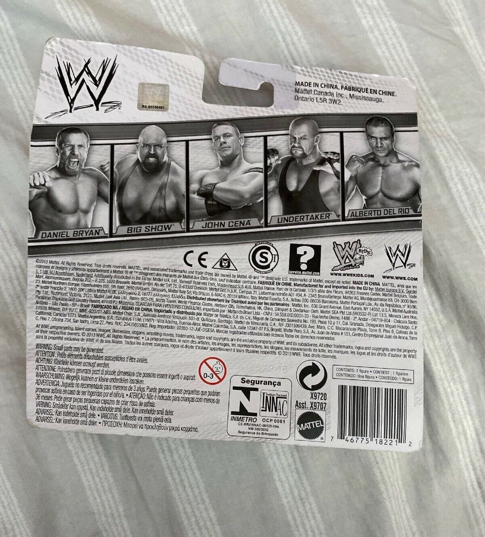 Alberto Del Rio - Mattel (WWE Tiny Figures) action figure collectible [Barcode 746775182212] - Main Image 2