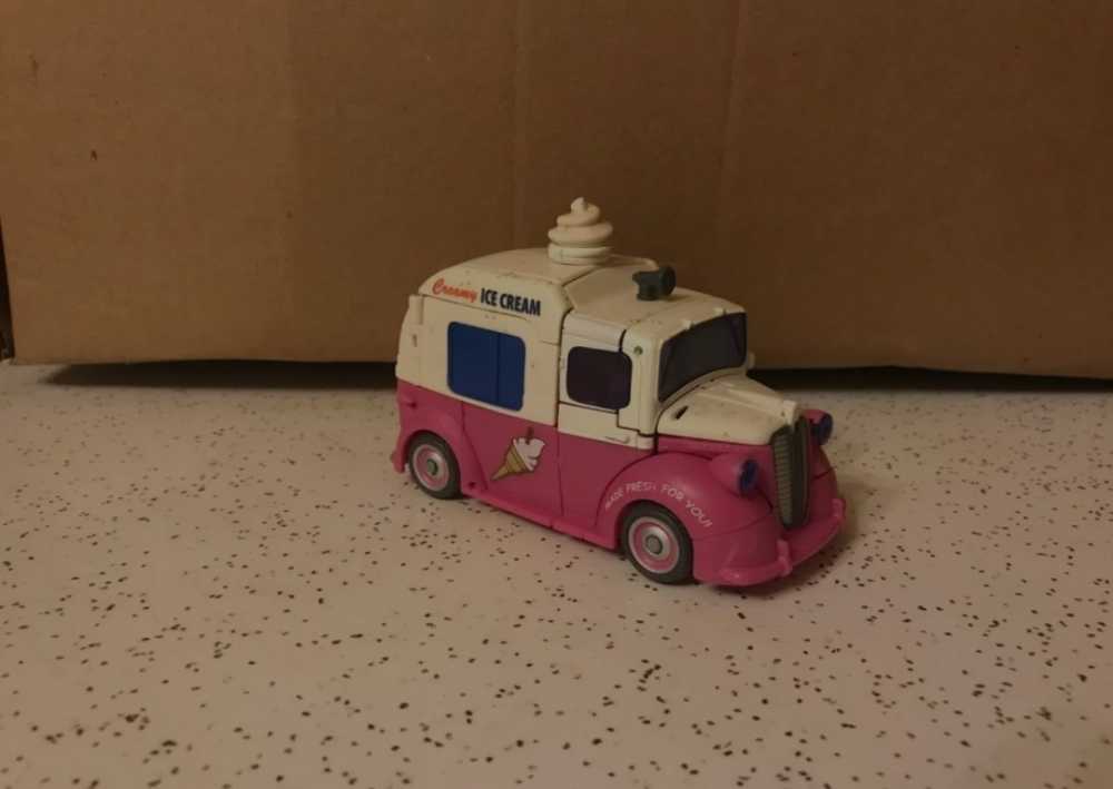 Skids And Mudflap Robot Mode - Hasbro (Revenge Of The Fallen) action figure collectible - Main Image 2