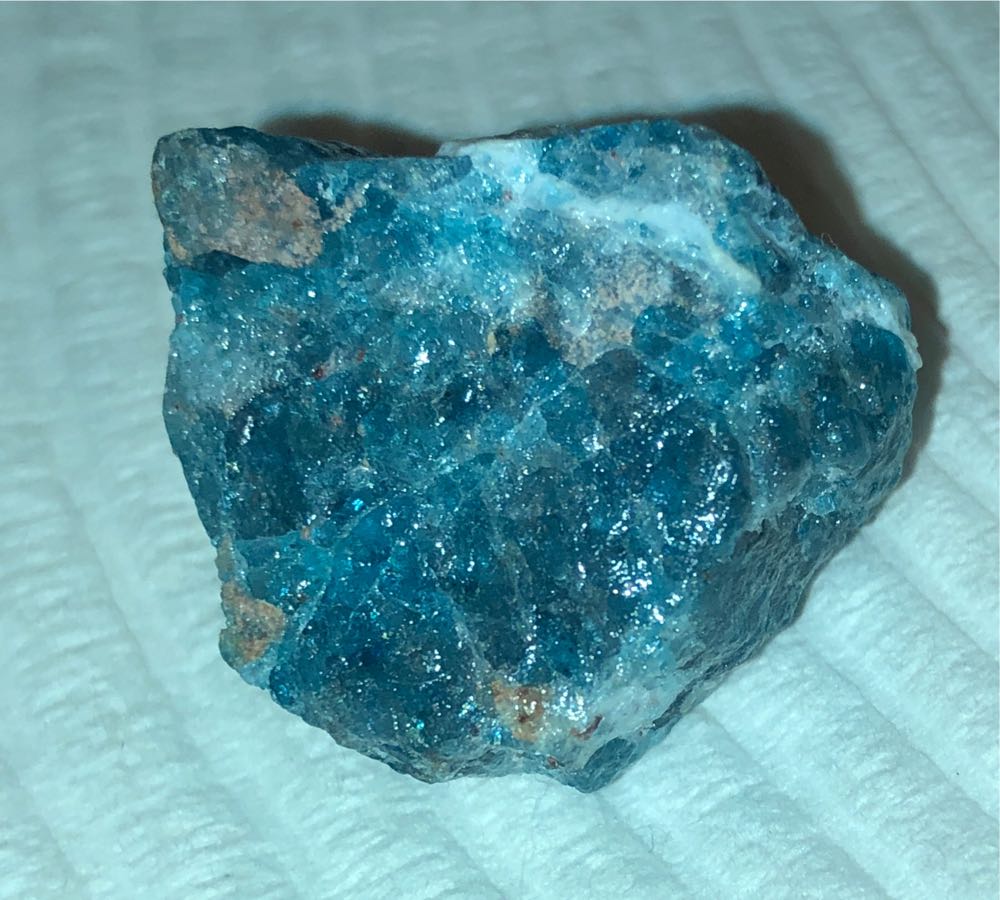 blue apatite  action figure collectible - Main Image 2
