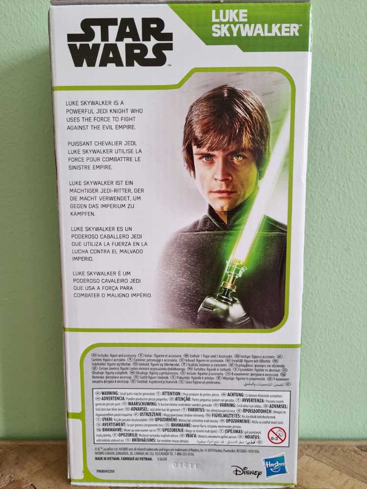 Luke Skywalker - Disney / Hasbro (Value Series 10”) action figure collectible [Barcode 5010993662852] - Main Image 2