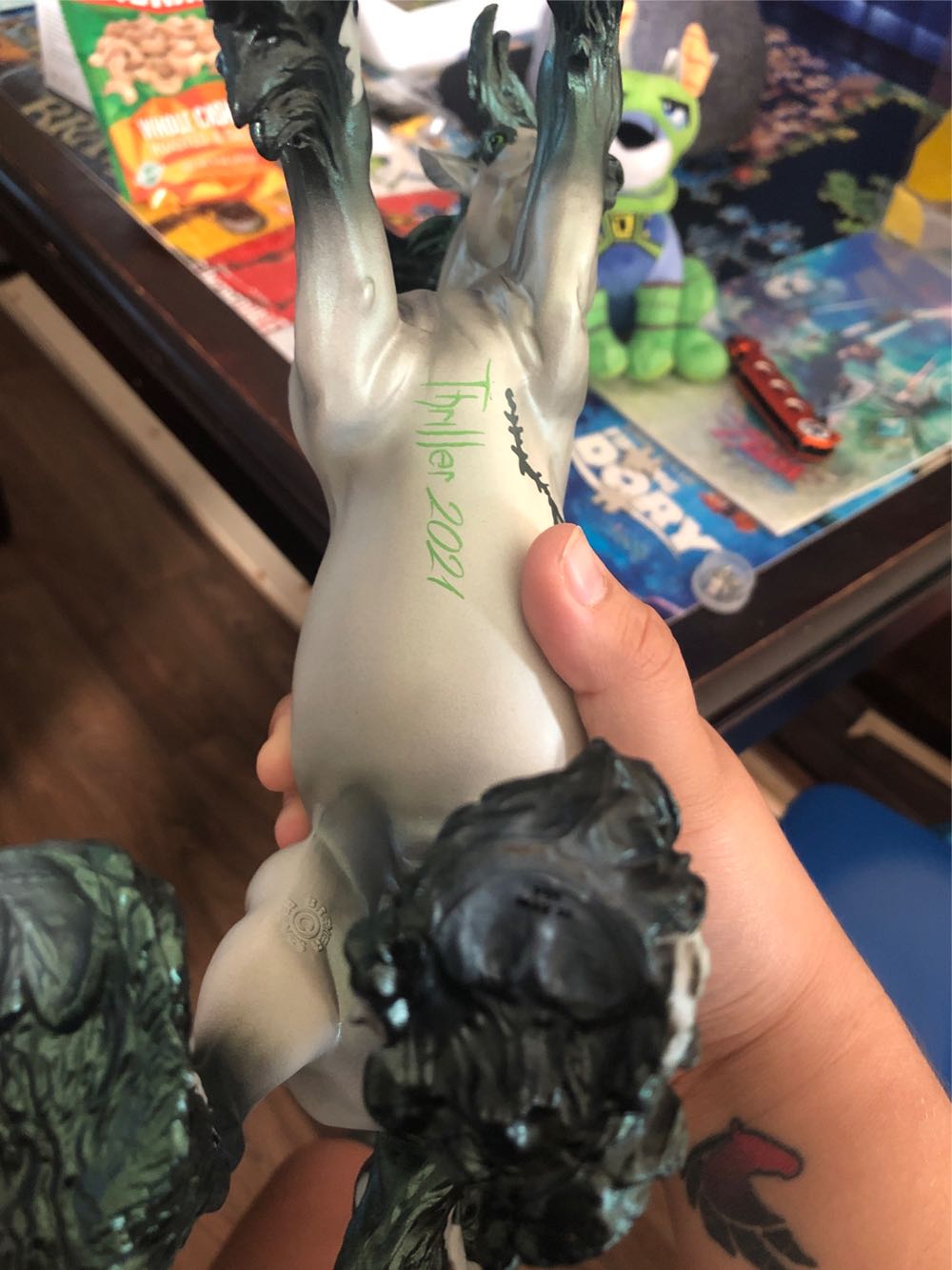 Thriller - Breyer Animal Creations (Halloween) action figure collectible [Barcode 019756018337] - Main Image 3