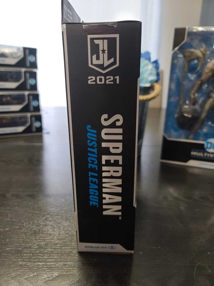 DC Multiverse Justice League Black Suit Superman - McFarlane Toys™ (Comic Book) action figure collectible - Main Image 2