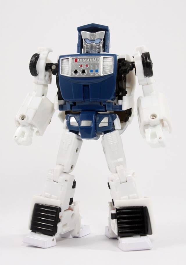 Tailgate MM-VII (Hatch) -  X-Transbots (Transformers G1) action figure collectible - Main Image 2