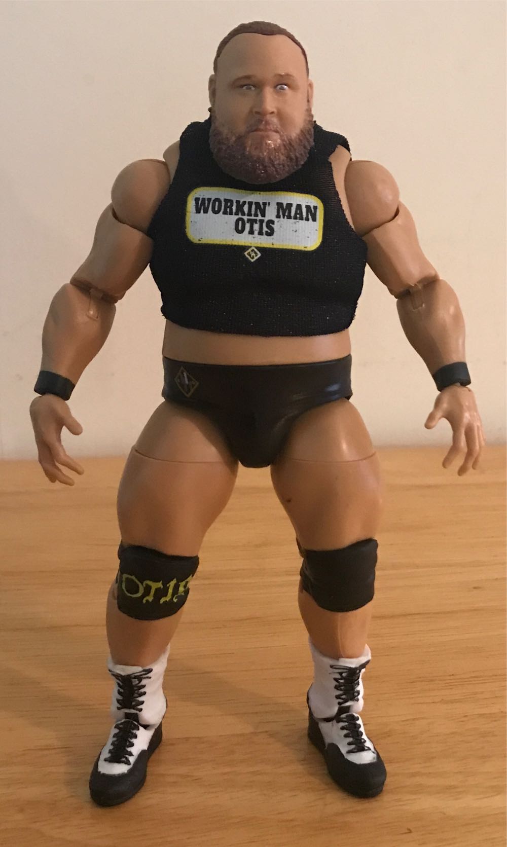 Harry Potter - Harry Potter (Order Of The Phoenix) With Wand And Base Series 2