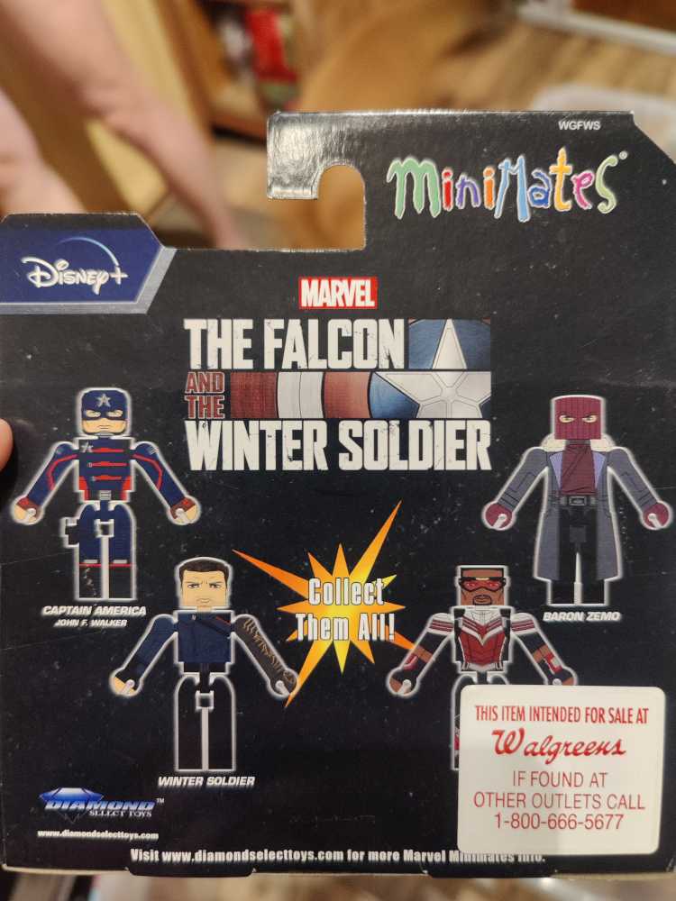 Winter Soldier & Captain America (John F Walker)(Falcon & Winter Soldier) - Diamomd Select (MiniMates) action figure collectible [Barcode 699788840597] - Main Image 2