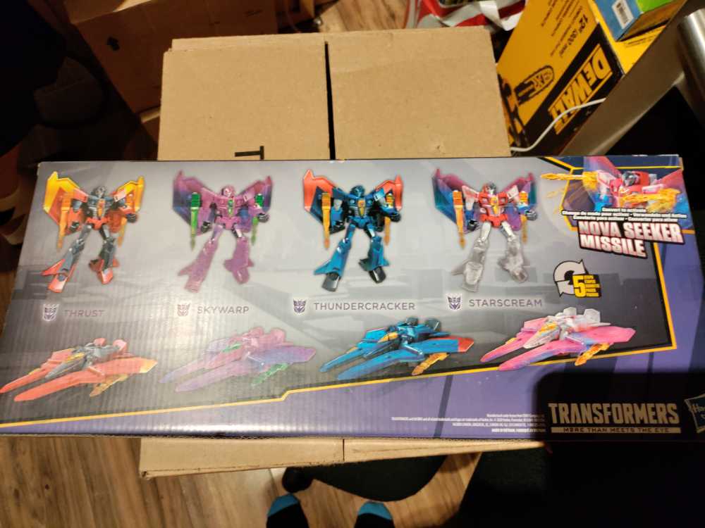 Transformers Cyberverse Starscream, Thundercracker, Skyward, Thrust Sinister Strikeforce Seekers 4-pack Starscream Thundercracker Skywarp Thrust - Hasbro (Transformers) action figure collectible [Barcode 5010993705245] - Main Image 2