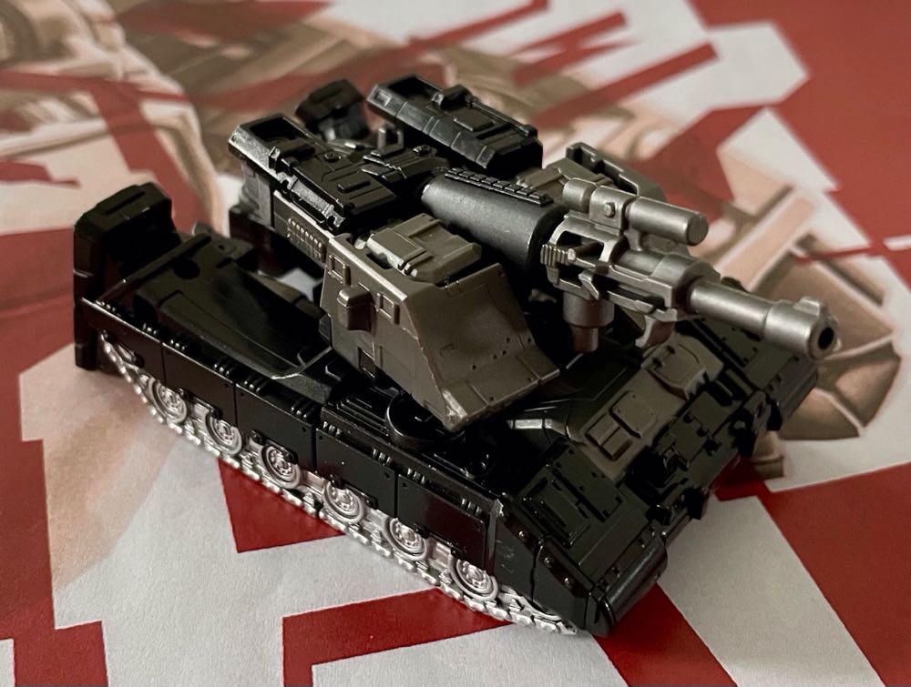 Megatron - Hasbro (Transformers Kingdom) action figure collectible - Main Image 2