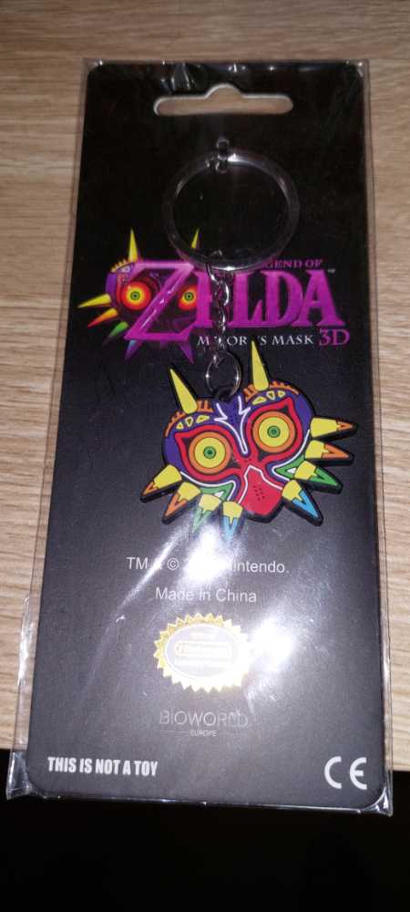 Qmx Leaf On The Wind Key Chain-pendant