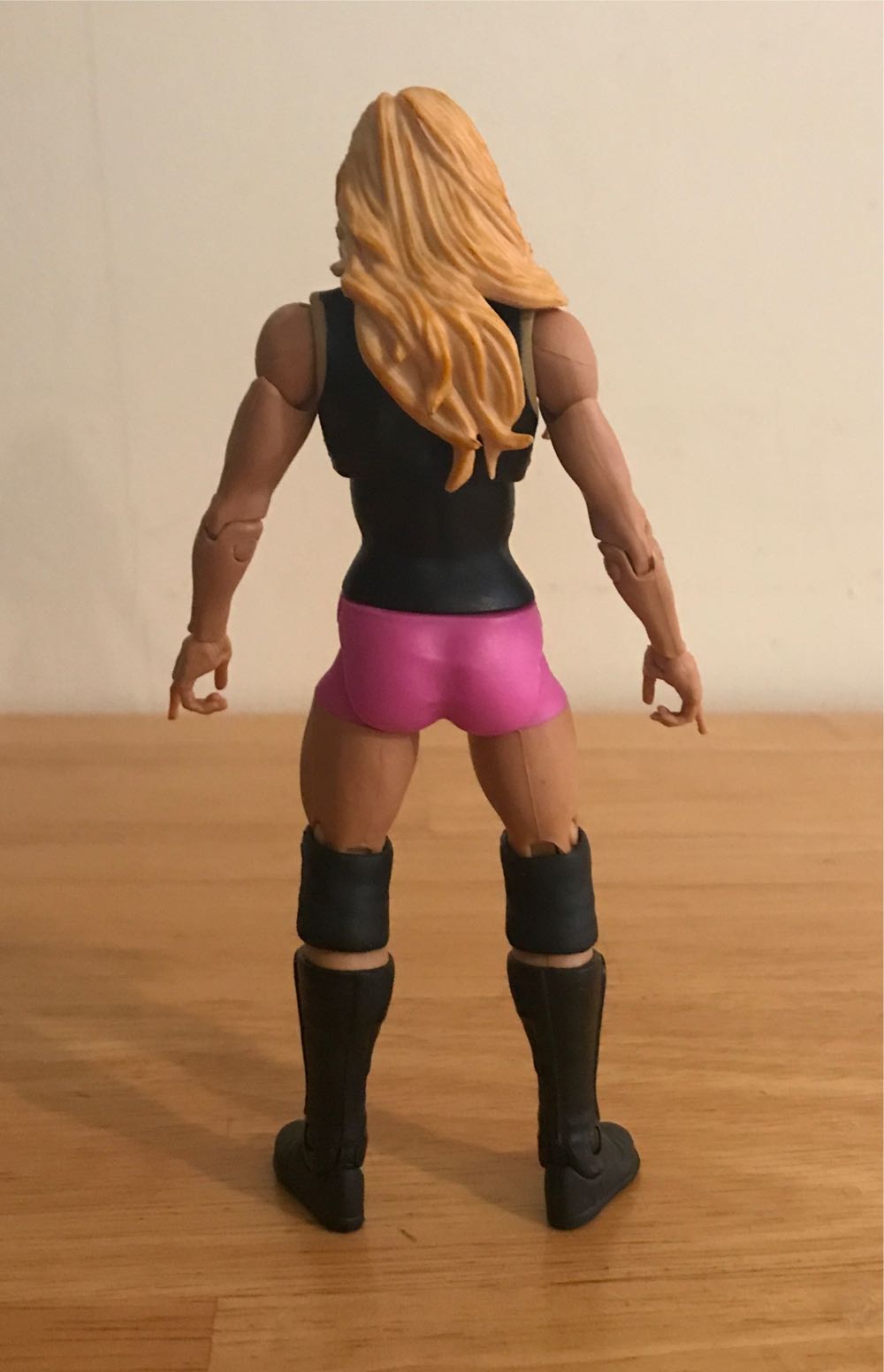 Trish Stratus - Mattel Wwe (WWE Elite Series 88 Trish Stratus (regular version)) action figure collectible - Main Image 4