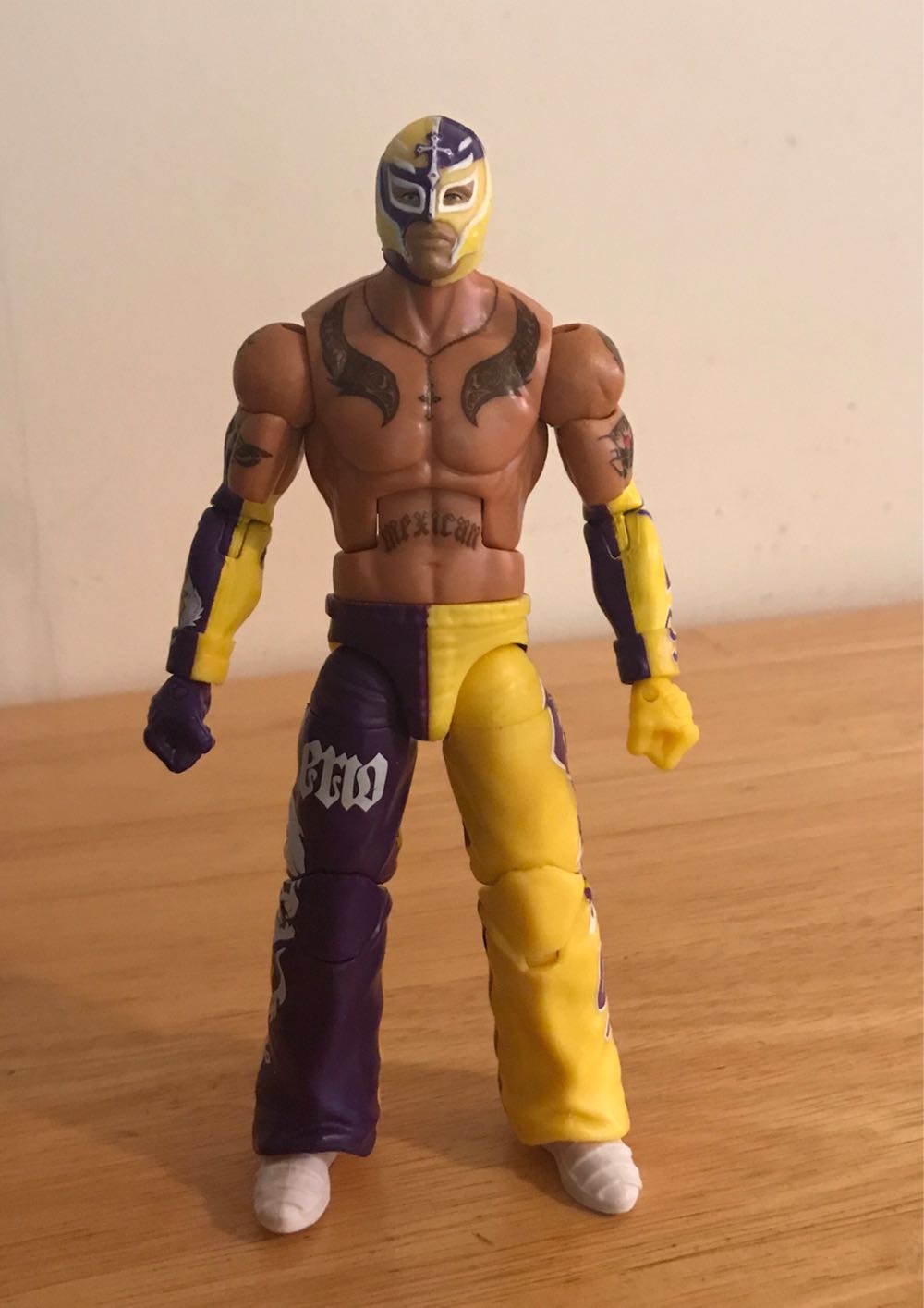 Rey Mysterio - Mattel Wwe (WWE Elite Series 15 Rey Mysterio) action figure collectible - Main Image 3