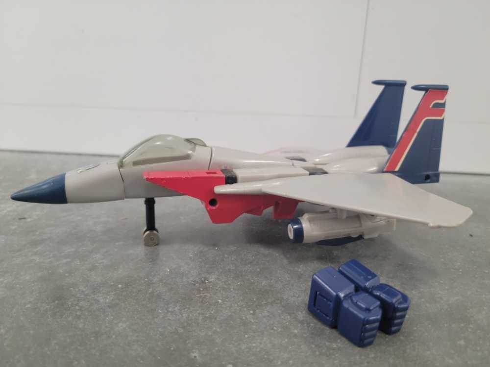 Starscream Seeker Jet Mode Missing Small Wing All Missiles  - Hasbro (1984) action figure collectible - Main Image 3
