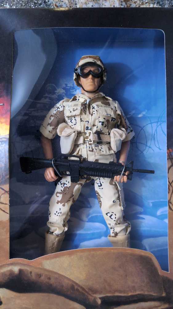 U.S. Army Infantry  - Kenner (G.I. Joe: Classic Collection: 12” Figures) action figure collectible [Barcode 076281812366] - Main Image 3