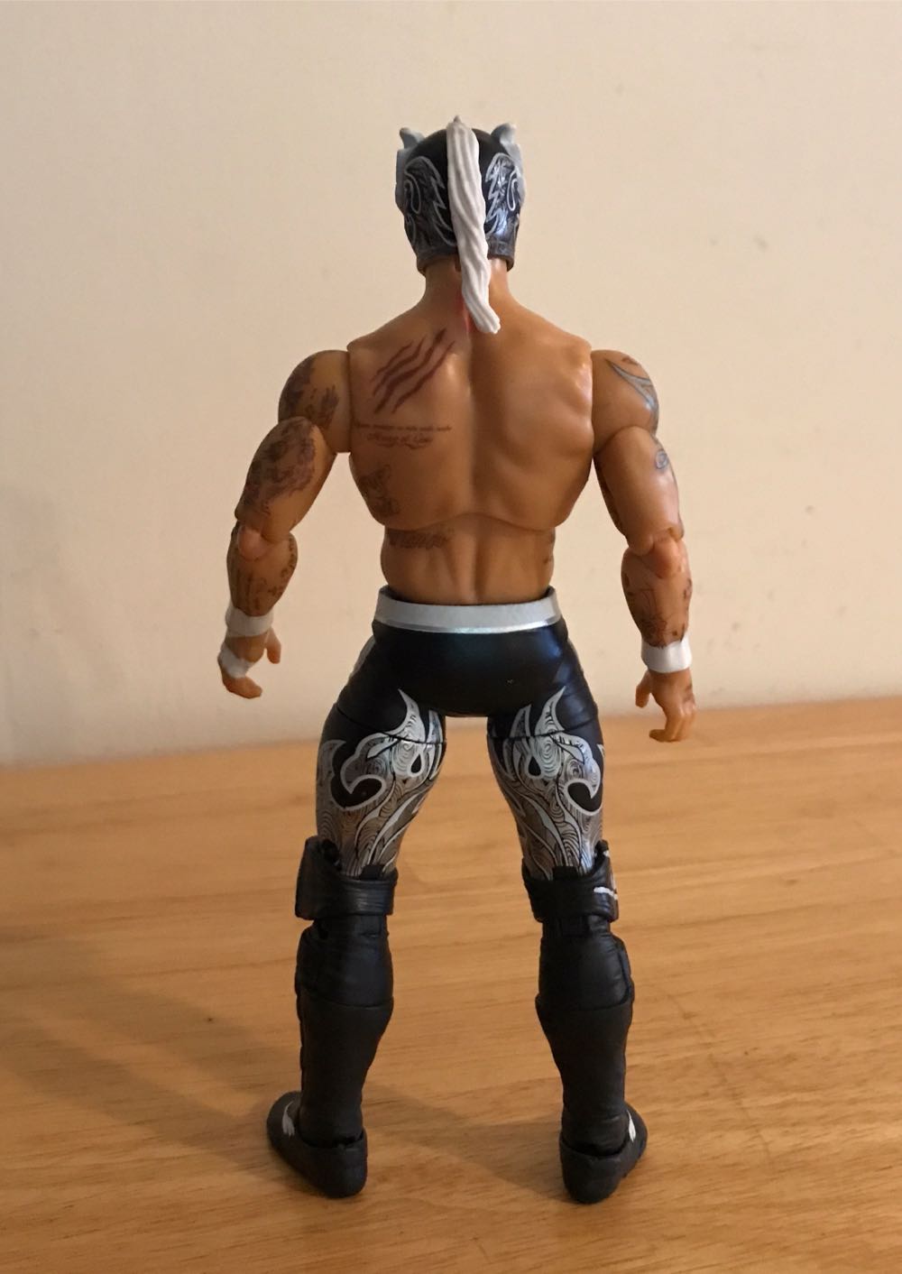 Rey Fenix - Jazwares AEW (AEW Unrivaled Series 2 Rey Fenix) action figure collectible - Main Image 2