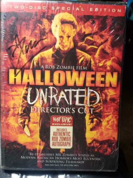 Halloween Unrated Two-disc Special Edition - exclusive dvd action figure collectible [Barcode 796019805575] - Main Image 2