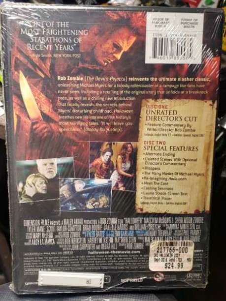 Halloween Unrated Two-disc Special Edition - exclusive dvd action figure collectible [Barcode 796019805575] - Main Image 3