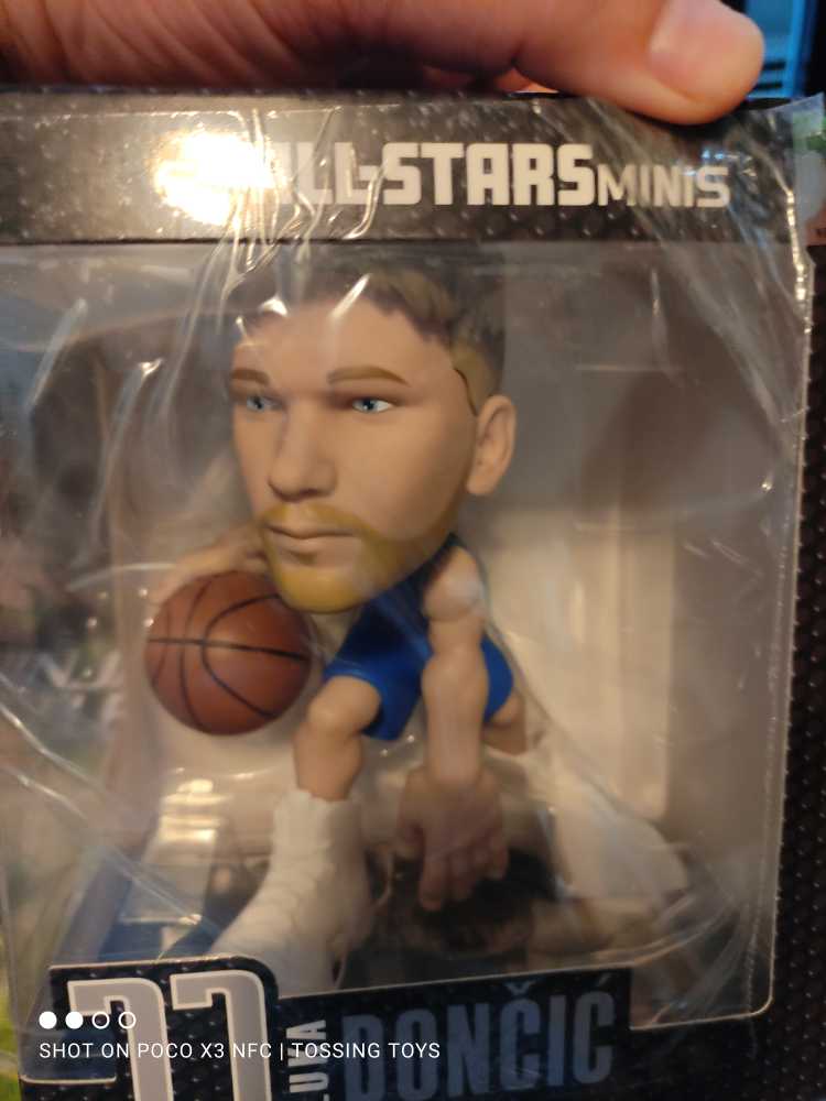 Luka Doncic - Smallstars Minis  action figure collectible [Barcode 680108078110] - Main Image 1