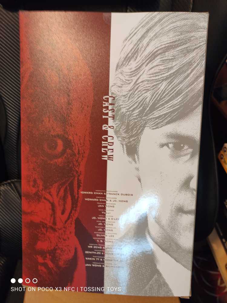 Knight Two Face 1 6 Hot Batman The Dark Knight 1 6 Exclusive - Hot Toys / Sideshow action figure collectible [Barcode 4895228601483] - Main Image 4