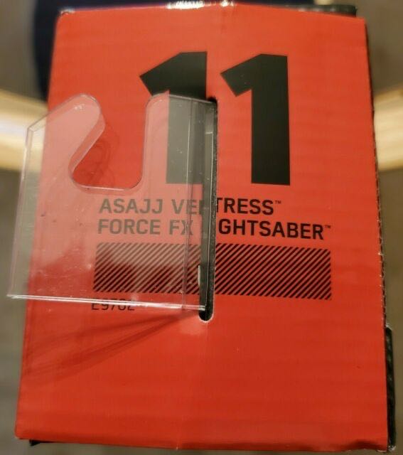 Force Fx  Asajj Ventress Lightsaber - Hasbro (SW BS Accesorios) action figure collectible [Barcode 5010993709533] - Main Image 4