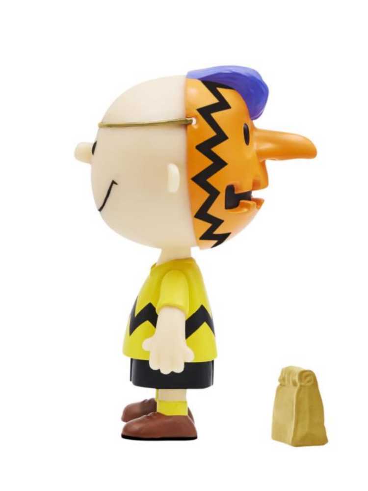 Peanuts Charlie Brown Masked Halloween Super 7 Reaction Figure - Super 7 / ReAction Figures (Peanuts) action figure collectible [Barcode 840049808997] - Main Image 3