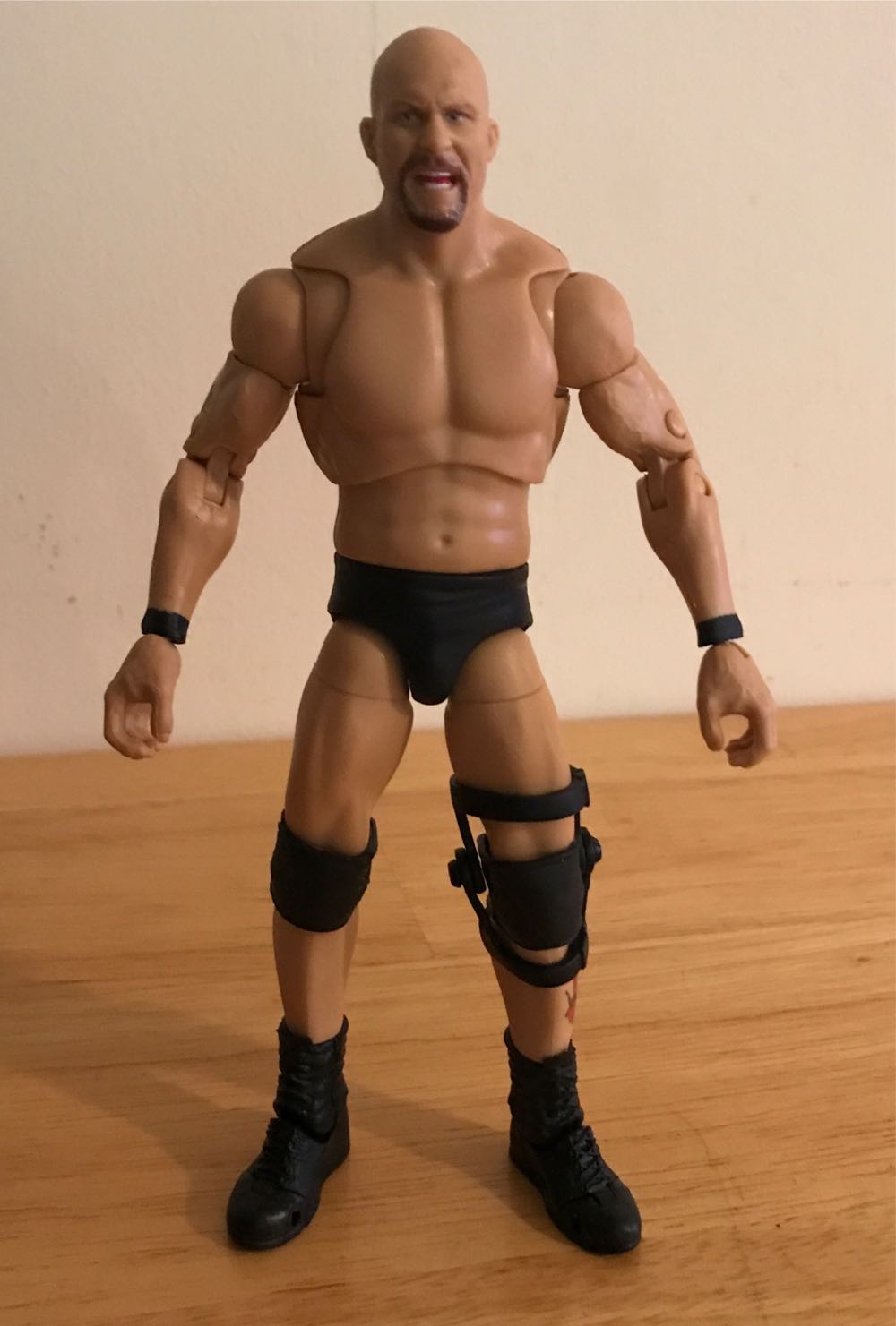 “Stone Cold” Steve Austin - Mattel Wwe (WWE Ultimate Edition Series 9 “Stone Cold” Steve Austin) action figure collectible - Main Image 3