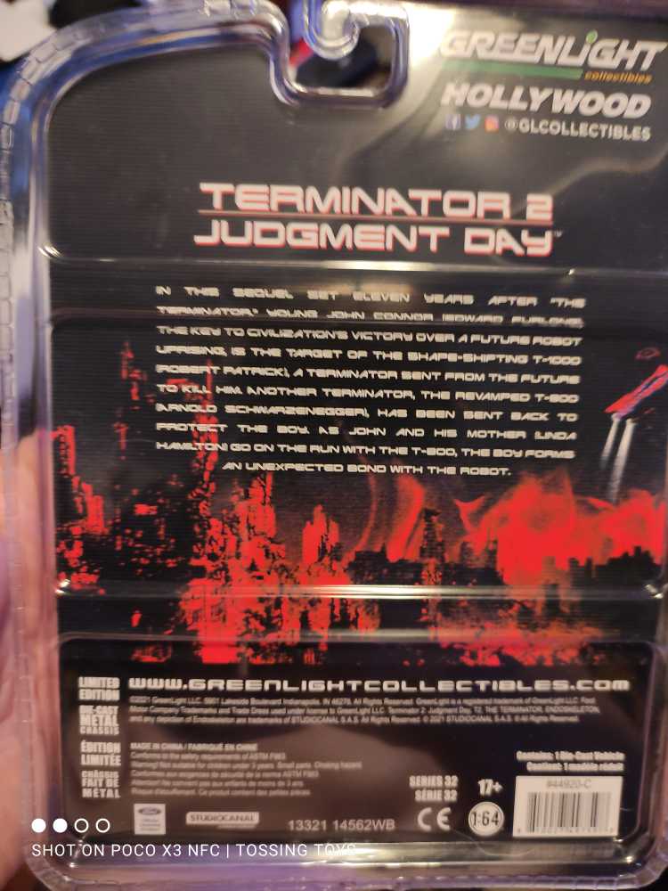 81 Dodge Diplomat (Greatest American Hero) - Greenlight Collectibles (GreenLight Hollywood) action figure collectible [Barcode 810027497598] - Main Image 2