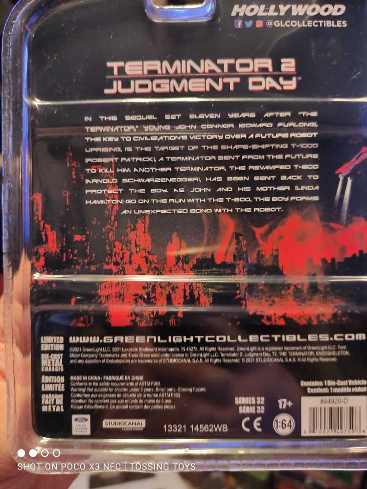 Greenlight Collectibles Hollywood Terminator 2 Judgment Day 1983 Ford LTD Crown Victoria - Greenlight Collectibles (Die-cast vehicle) action figure collectible - Main Image 2