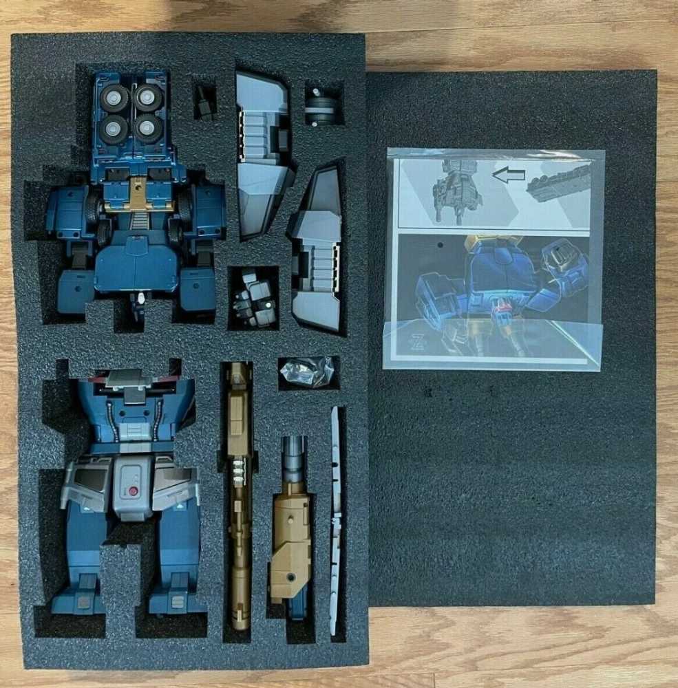 Armageddon Bruticus Take Off
Whirlwind
Blitzkrieg
Uproar
Racket Swindle Brawl Onslaught Blast Off Vortex Combaticons - Zeta Toys (Masterpiece 1985) action figure collectible - Main Image 2