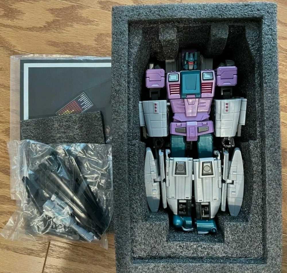 Armageddon Bruticus Take Off
Whirlwind
Blitzkrieg
Uproar
Racket Swindle Brawl Onslaught Blast Off Vortex Combaticons - Zeta Toys (Masterpiece 1985) action figure collectible - Main Image 4