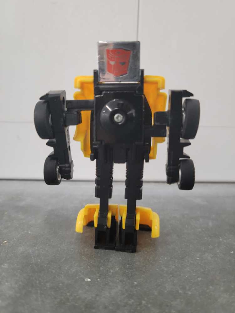 Hubcap - Hasbro (1986) action figure collectible - Main Image 3