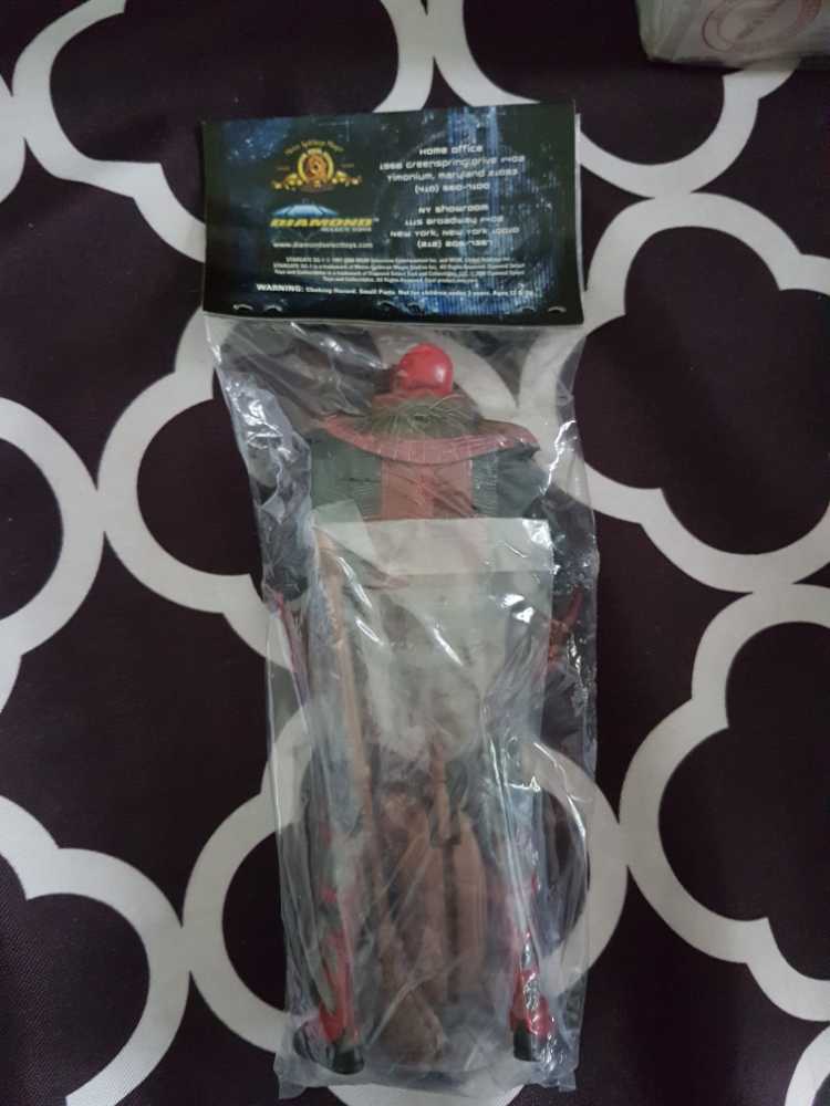 Stargate SG-1 Elite Serpant Guard DST Exclusive   action figure collectible - Main Image 2