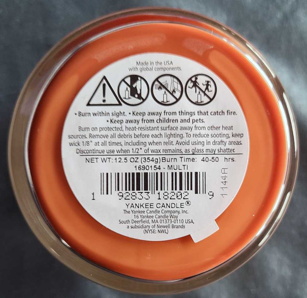 CANDLE: Halloween Yankee Trio 2021 - Yankee Candle (Halloween Candles) action figure collectible - Main Image 2