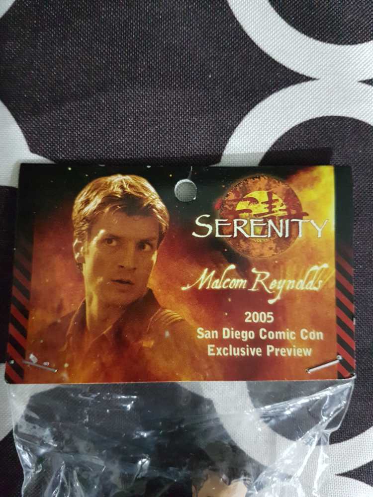 Serenity Malcolm Reynolds Exclusive Preview   action figure collectible - Main Image 2