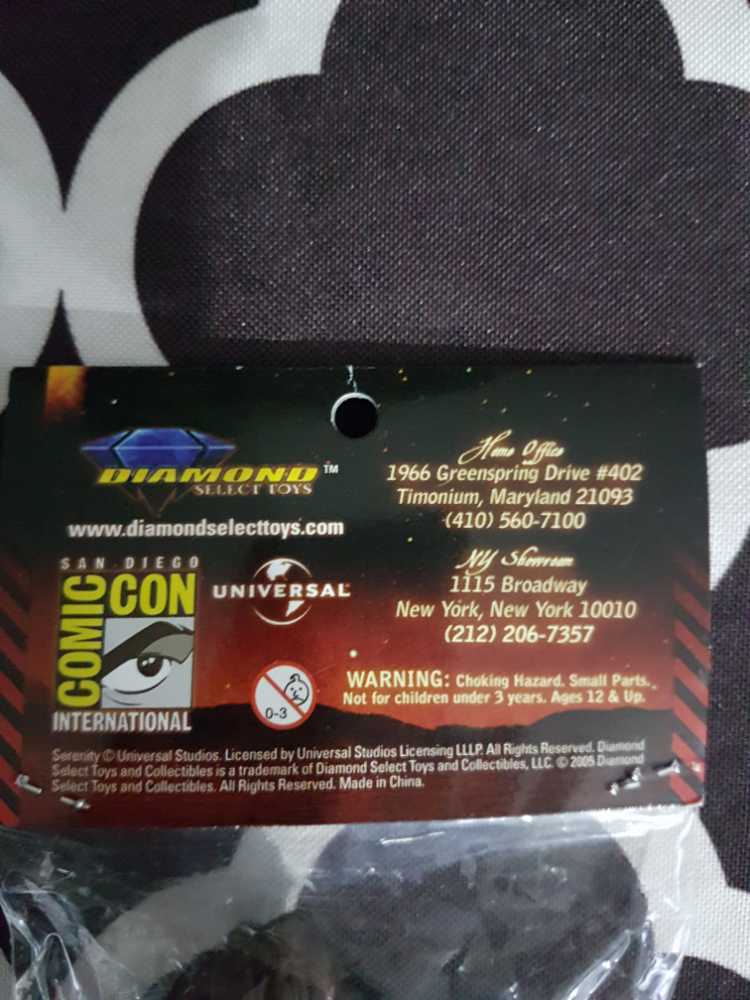 Serenity Malcolm Reynolds Exclusive Preview   action figure collectible - Main Image 3