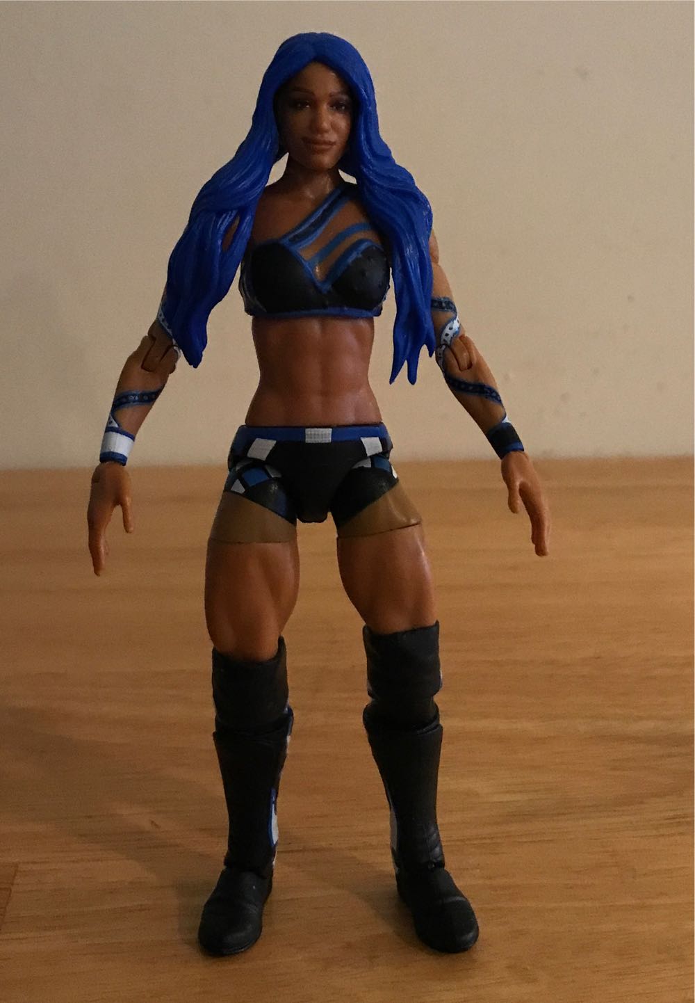 “The Boss” Sasha Banks - Mattel Wwe (WWE Mattel Elite Series 83) action figure collectible - Main Image 3