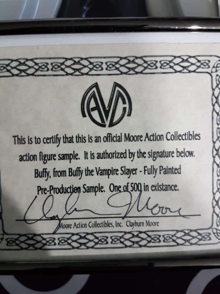 Buffy The Vampire Slayer Pre Production Angel Ltd 500  action figure collectible - Main Image 2