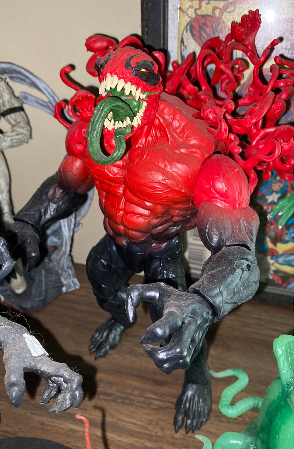 Marvel Legends Toxin - Marvel Legends (Marvel Legends - BAF Moster Venom) action figure collectible - Main Image 2