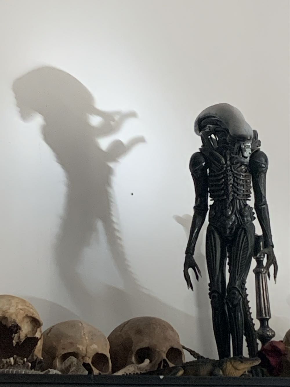 Neca Alien 1/4 Scale Big Chap  action figure collectible - Main Image 2