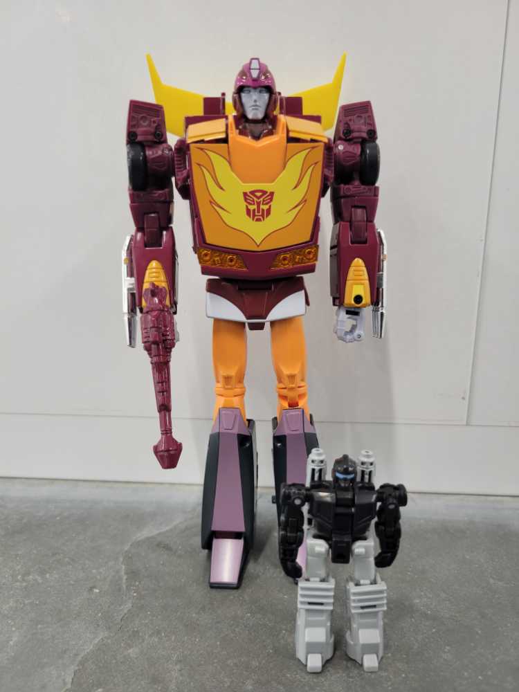 Hot Rod Targetmaster With Firebolt MP-40 - Takara Tomy (Masterpiece 1987) action figure collectible - Main Image 2