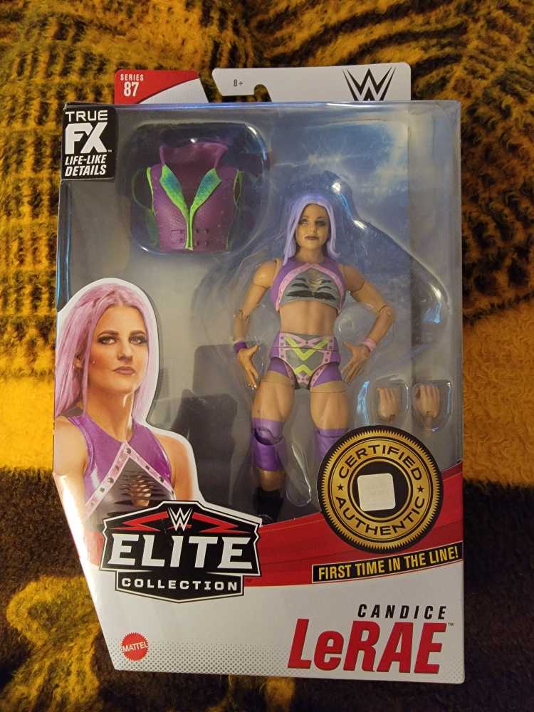 Candice LeRae - Mattel (WWE) action figure collectible [Barcode 887961922325] - Main Image 2