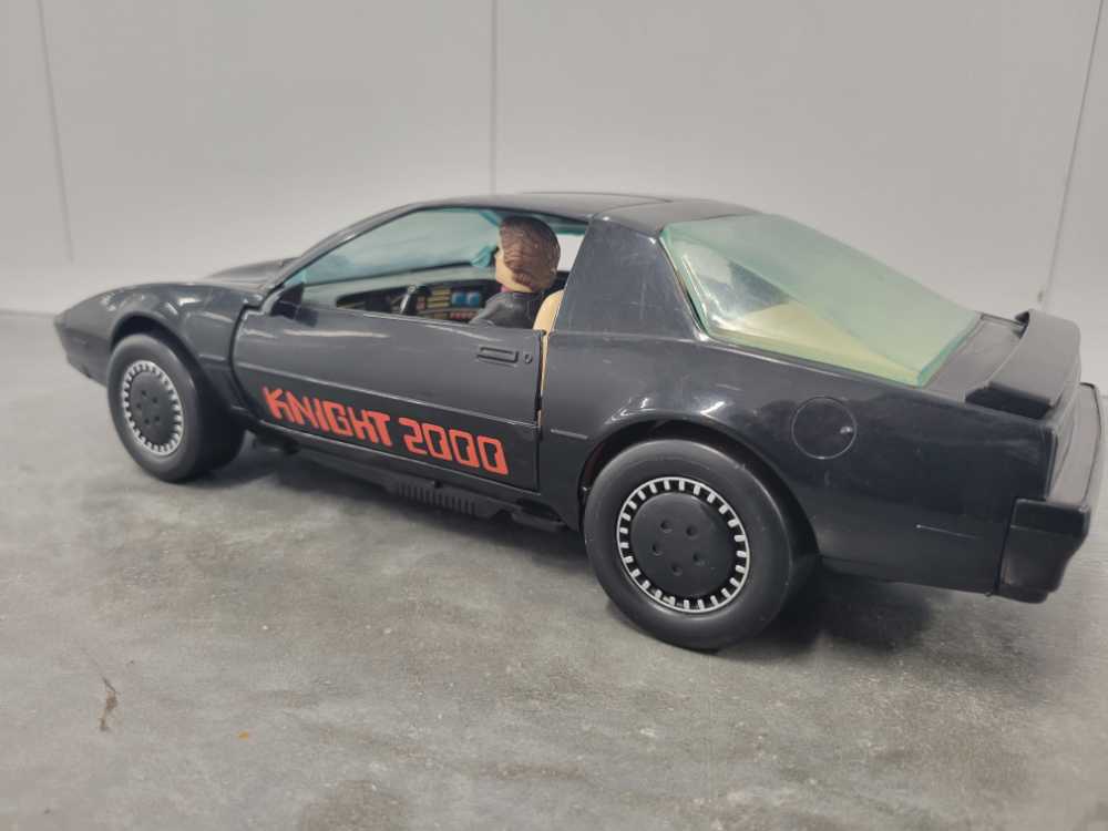 K.I.T.T. - Kenner (Knight Rider) action figure collectible - Main Image 3