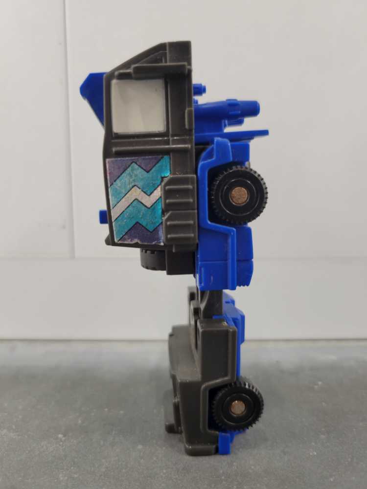 Transformers G1 Crankcase Triggercon - Hasbro (1988) action figure collectible - Main Image 3