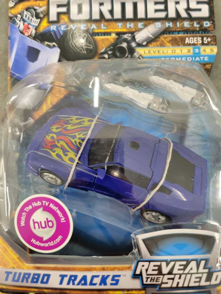 Turbo Tracks - Hasbro (Reveal The Shield) action figure collectible - Main Image 2