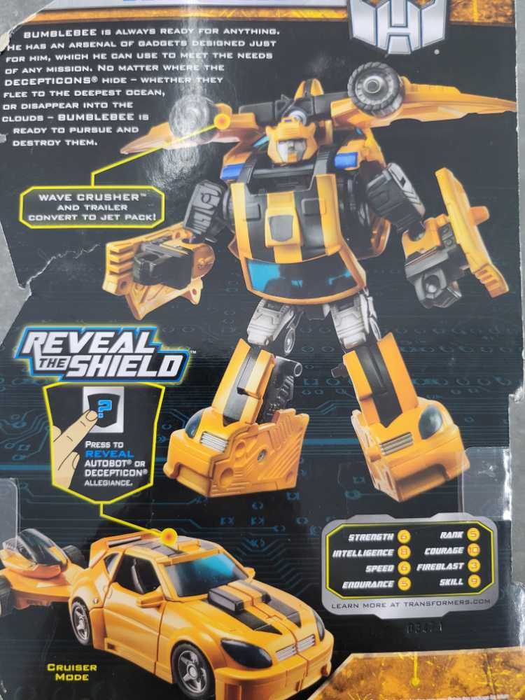 Bumblebee Carded - Hasbro (Reveal The Shield) action figure collectible - Main Image 4